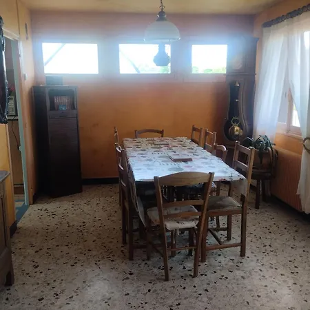 Holiday home Des Erables 5 Et 6 Personnes Villers-sous-Foucarmont